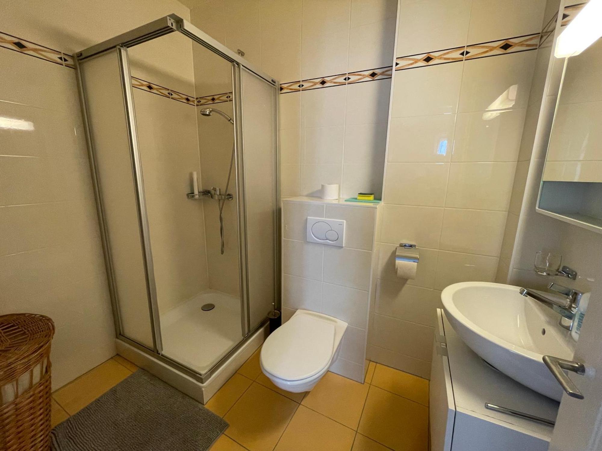 Proche De La Gare De Apartment *